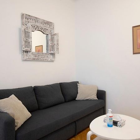 Vedrana-Near Centre And Free Garage, Electricity For Electric Cars Zagreb Luaran gambar