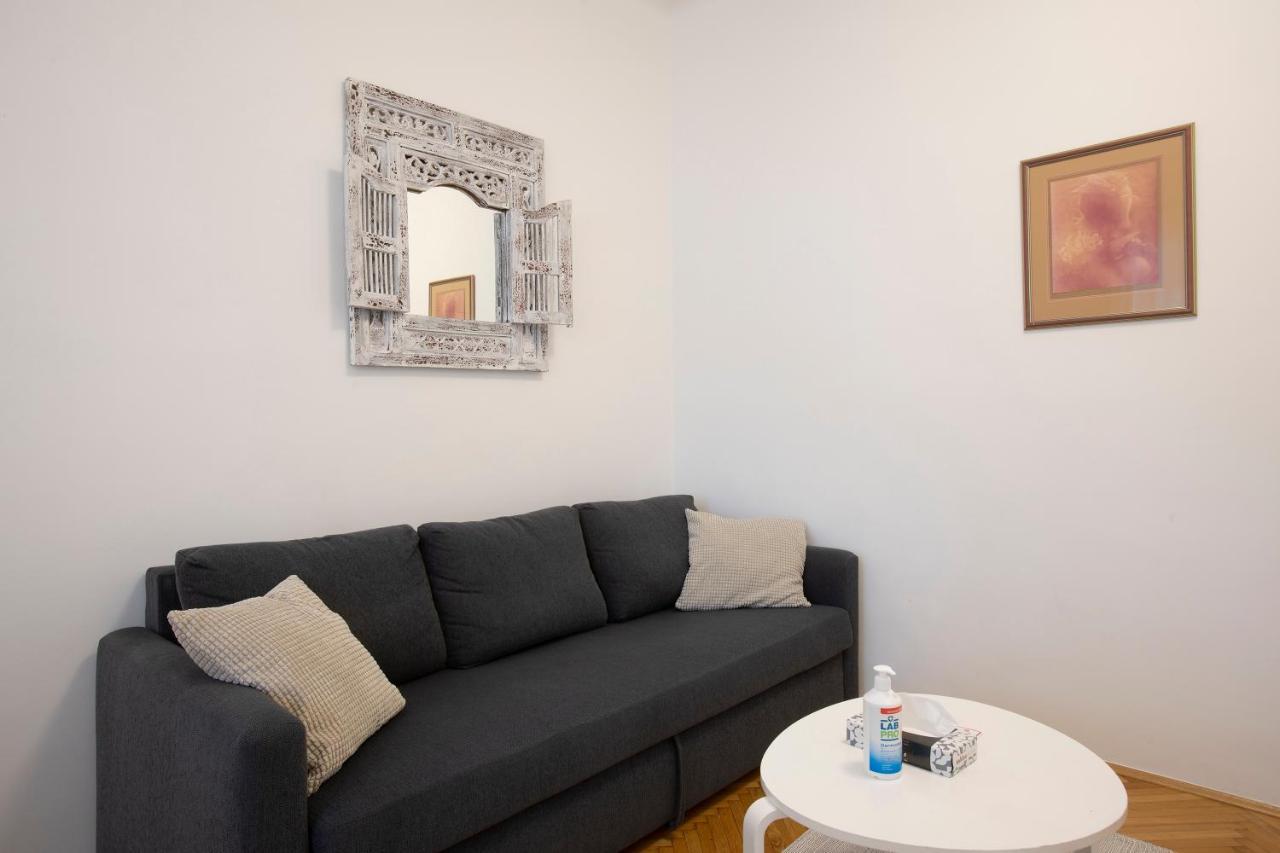 Vedrana-Near Centre And Free Garage, Electricity For Electric Cars Zagreb Luaran gambar
