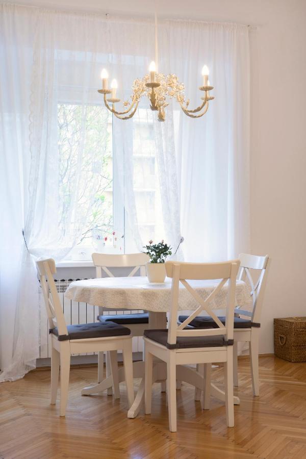 Vedrana-Near Centre And Free Garage, Electricity For Electric Cars Zagreb Luaran gambar