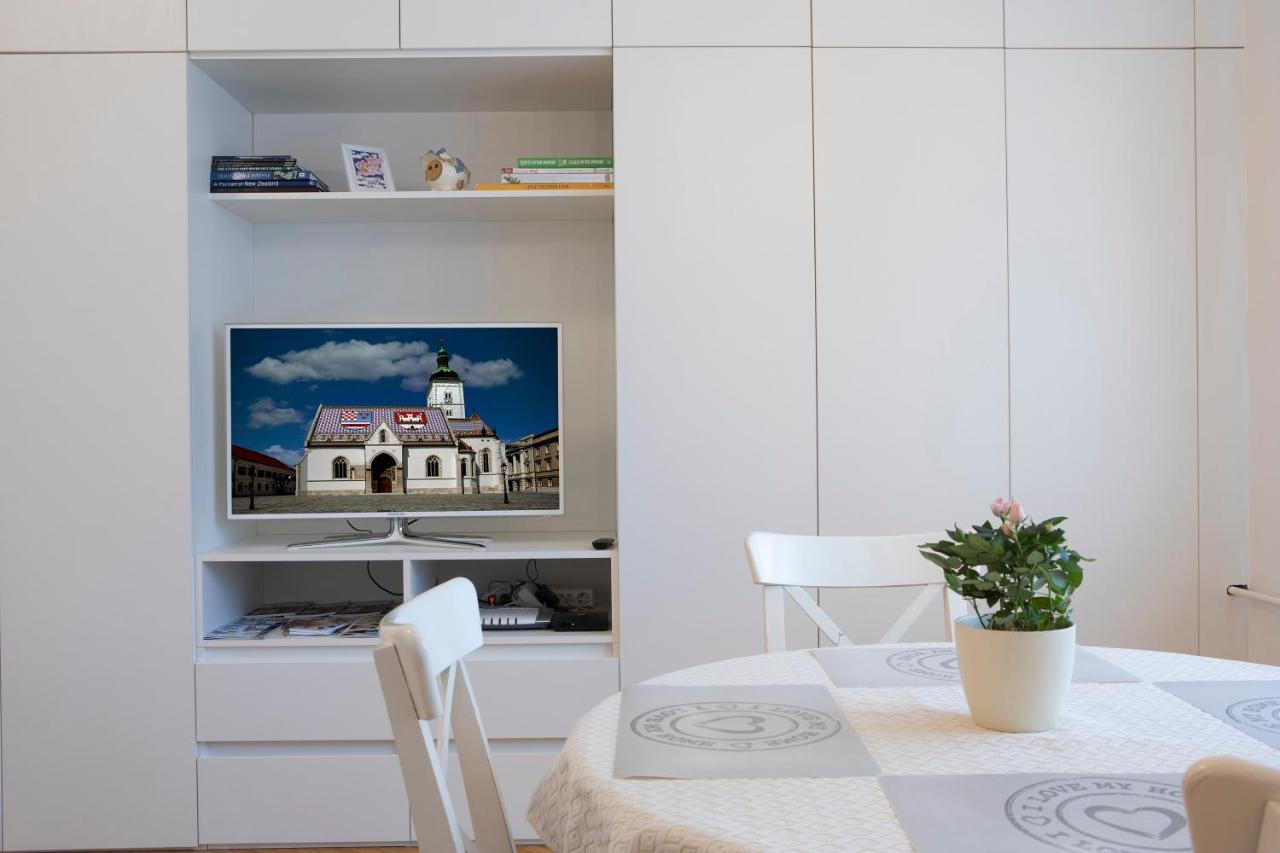 Vedrana-Near Centre And Free Garage, Electricity For Electric Cars Zagreb Luaran gambar