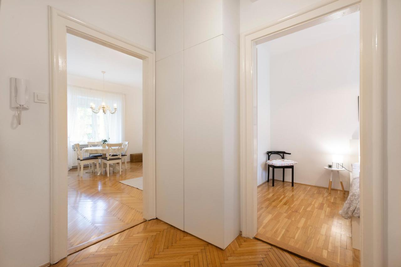 Vedrana-Near Centre And Free Garage, Electricity For Electric Cars Zagreb Luaran gambar