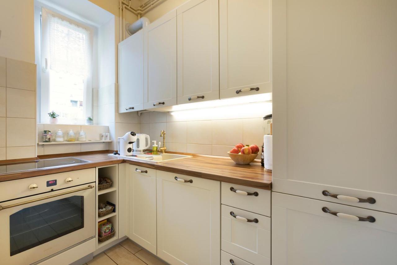 Vedrana-Near Centre And Free Garage, Electricity For Electric Cars Zagreb Luaran gambar