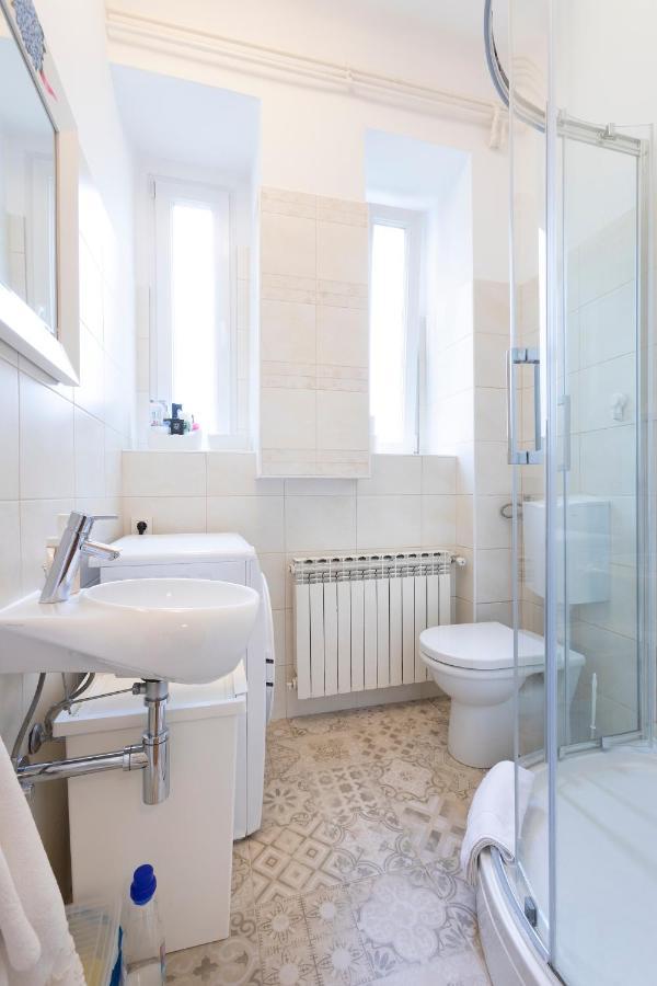 Vedrana-Near Centre And Free Garage, Electricity For Electric Cars Zagreb Luaran gambar